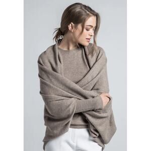 Cashmere Wrap Quiet Luxury Soft Capsule‎ Parisian Old Money Earthy Sustainable